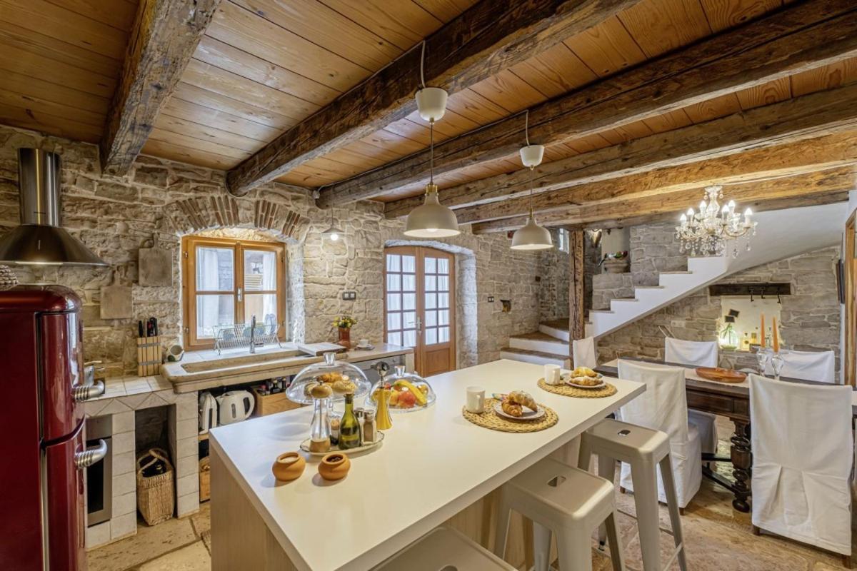 Una In Kranjcici - Haus Fuer 5-6 Personen Svetvincenat Exterior photo